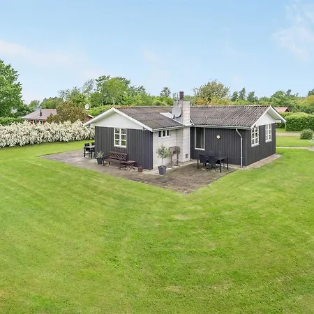 Jaike - 350m From The Sea By Interhome Feriehus